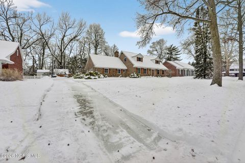 Tiny photo for 4671 Valley Ridge Court, Toledo, OH 43614 (MLS # 10003535)