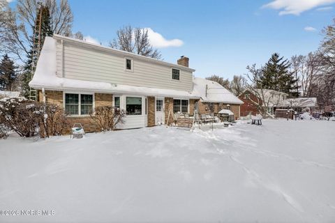 Tiny photo for 4671 Valley Ridge Court, Toledo, OH 43614 (MLS # 10003535)