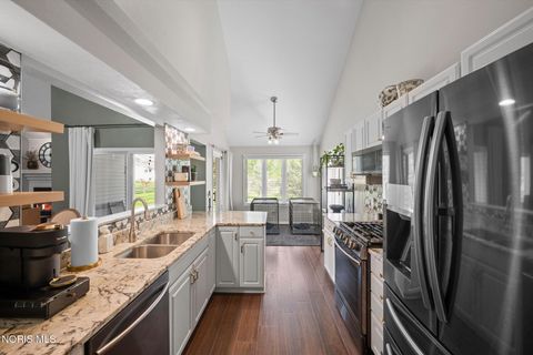 Tiny photo for 1795 Arrow Lane, Perrysburg, OH 43551 (MLS # 10006867)