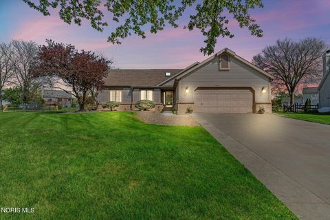 Photo of 1795 Arrow Lane, Perrysburg, OH 43551 (MLS # 10006867)