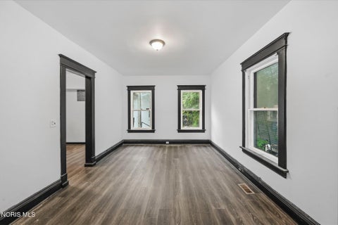 Tiny photo for 536 Acklin Avenue, Toledo, OH 43620 (MLS # 10013671)