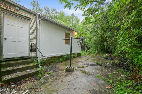 Tiny photo for 536 Acklin Avenue, Toledo, OH 43620 (MLS # 10013671)