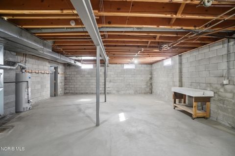 Tiny photo for 611 Miami Street, Toledo, OH 43605 (MLS # 10004552)