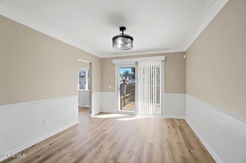 Tiny photo for 611 Miami Street, Toledo, OH 43605 (MLS # 10004552)