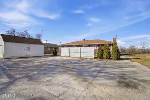 Tiny photo for 611 Miami Street, Toledo, OH 43605 (MLS # 10004552)