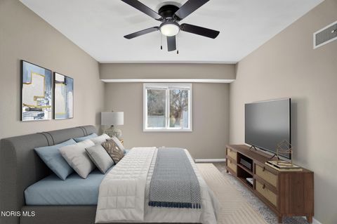 Tiny photo for 611 Miami Street, Toledo, OH 43605 (MLS # 10004552)