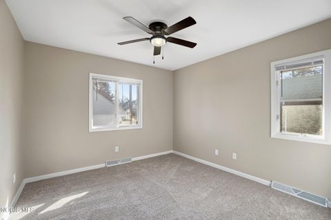 Tiny photo for 611 Miami Street, Toledo, OH 43605 (MLS # 10004552)