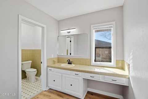 Tiny photo for 611 Miami Street, Toledo, OH 43605 (MLS # 10004552)