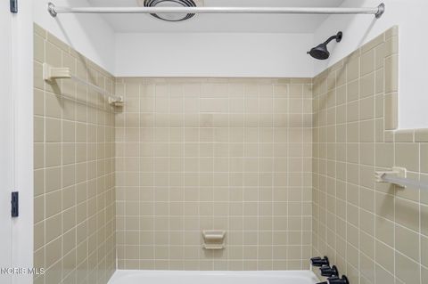 Tiny photo for 611 Miami Street, Toledo, OH 43605 (MLS # 10004552)