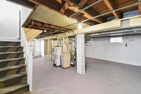 Tiny photo for 833 Kingston Avenue, Toledo, OH 43605 (MLS # 10004565)