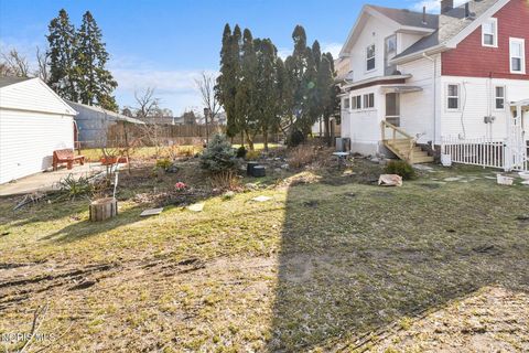 Tiny photo for 833 Kingston Avenue, Toledo, OH 43605 (MLS # 10004565)