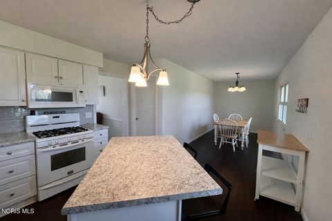 Tiny photo for 410 Overlook Drive, Waterville, OH 43566 (MLS # 10005344)