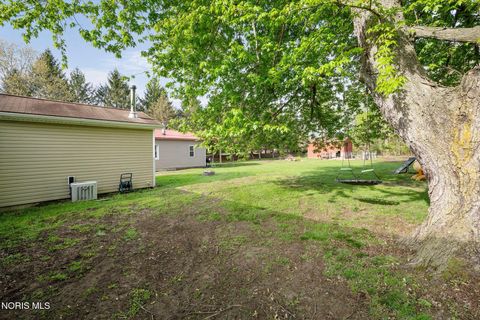 Tiny photo for 3267 County Road 1, Swanton, OH 43558 (MLS # 10006951)
