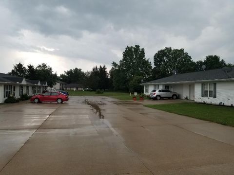 Photo of 1112 Oakview Drive, Delta, OH 43515 (MLS # 10006001)