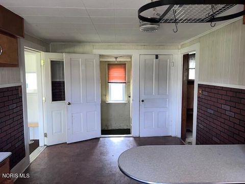 Tiny photo for 125 N Park Drive, McComb, OH 45858 (MLS # 10006383)