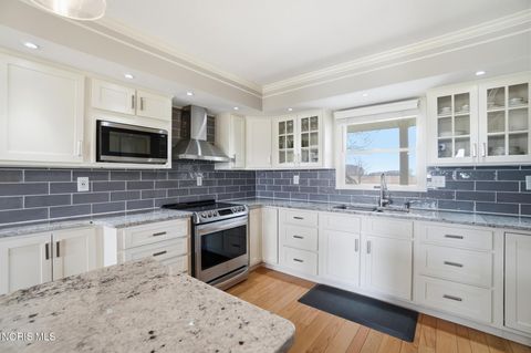 Tiny photo for 848 State Route 109, Napoleon, OH 43545 (MLS # 10005452)