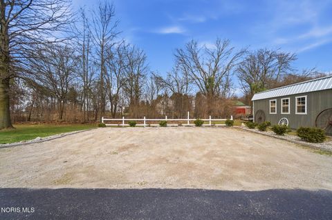 Tiny photo for 848 State Route 109, Napoleon, OH 43545 (MLS # 10005452)
