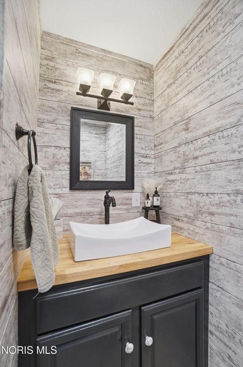 Tiny photo for 848 State Route 109, Napoleon, OH 43545 (MLS # 10005452)