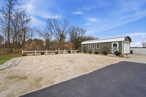 Tiny photo for 848 State Route 109, Napoleon, OH 43545 (MLS # 10005452)