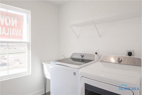 Tiny photo for 24537 Third Street, Grand Rapids, OH 43522 (MLS # 10003686)