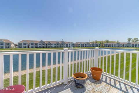 Tiny photo for 4703 Lakeside Drive, Maumee, OH 43537 (MLS # 10007472)