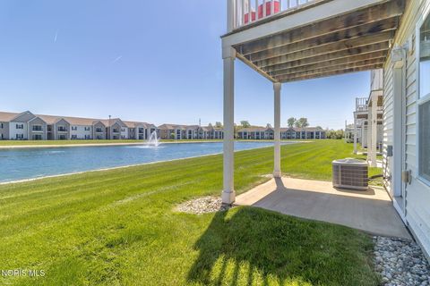 Tiny photo for 4703 Lakeside Drive, Maumee, OH 43537 (MLS # 10007472)