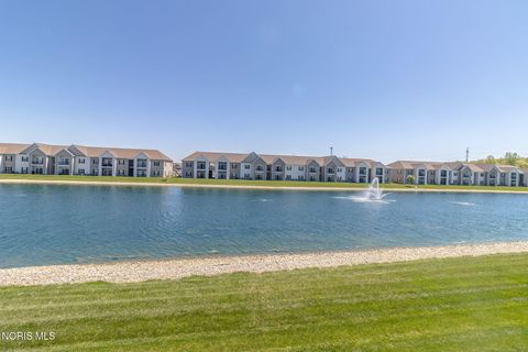 Tiny photo for 4703 Lakeside Drive, Maumee, OH 43537 (MLS # 10007472)