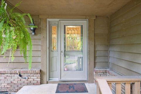 Tiny photo for 6155 Cross Trails Road, Sylvania, OH 43560 (MLS # 10005743)