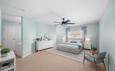 Tiny photo for 7 Knollwood Drive, Perrysburg, OH 43551 (MLS # 10000131)