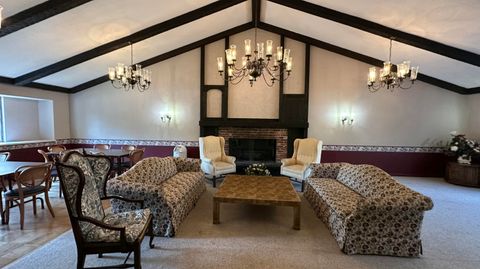 Tiny photo for 7 Knollwood Drive, Perrysburg, OH 43551 (MLS # 10000131)