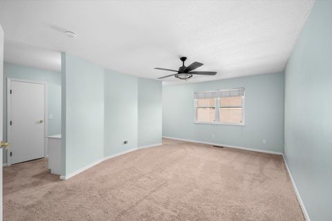 Tiny photo for 7 Knollwood Drive, Perrysburg, OH 43551 (MLS # 10000131)