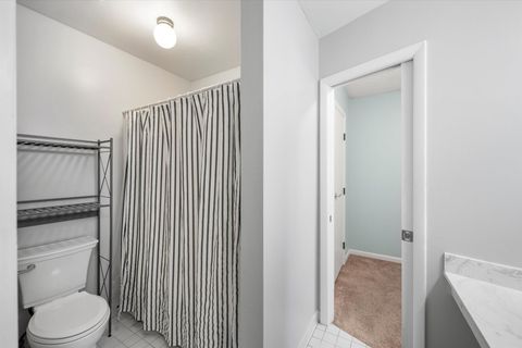 Tiny photo for 7 Knollwood Drive, Perrysburg, OH 43551 (MLS # 10000131)