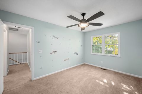 Tiny photo for 7 Knollwood Drive, Perrysburg, OH 43551 (MLS # 10000131)