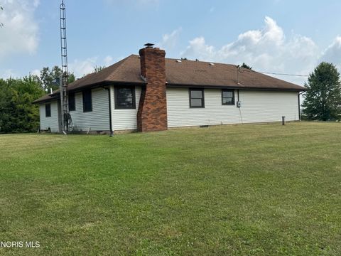 Tiny photo for 1737 9 Road, Edgerton, OH 43517 (MLS # 10010803)