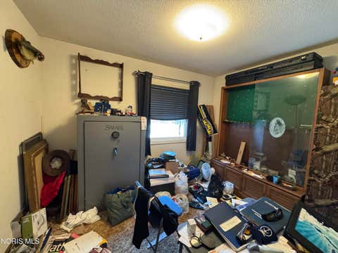 Tiny photo for 1737 9 Road, Edgerton, OH 43517 (MLS # 10010803)