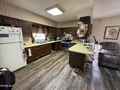 Tiny photo for 1737 9 Road, Edgerton, OH 43517 (MLS # 10010803)
