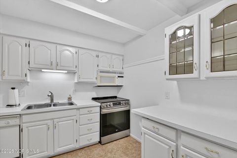 Tiny photo for 5679 Monroe Street #803, Sylvania, OH 43560 (MLS # 10003221)