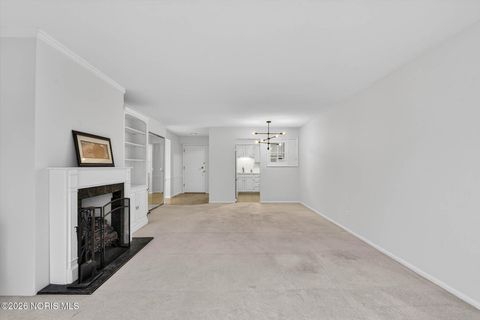 Tiny photo for 5679 Monroe Street #803, Sylvania, OH 43560 (MLS # 10003221)