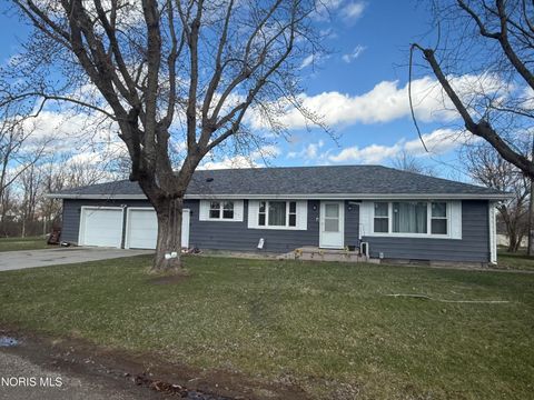 Photo of 709 Euclid Street, Defiance, OH 43512 (MLS # 10005105)