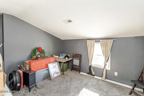 Tiny photo for 2719 Northvale Drive, Oregon, OH 43616 (MLS # 10003380)