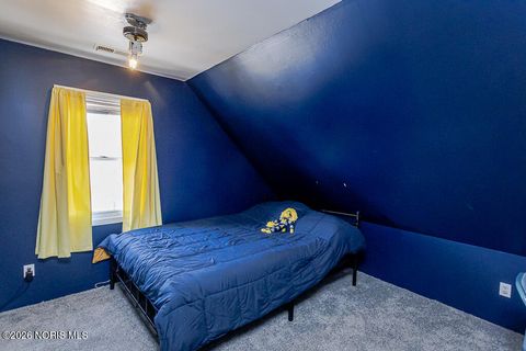 Tiny photo for 2719 Northvale Drive, Oregon, OH 43616 (MLS # 10003380)