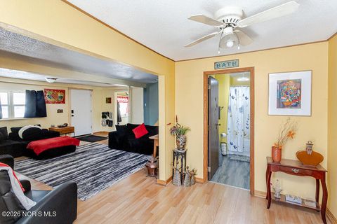 Tiny photo for 2719 Northvale Drive, Oregon, OH 43616 (MLS # 10003380)