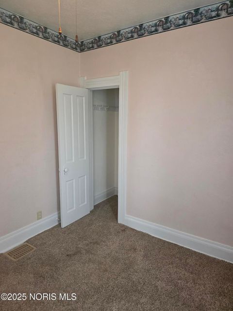 Tiny photo for 545 Milton Street, Toledo, OH 43605 (MLS # 10002358)