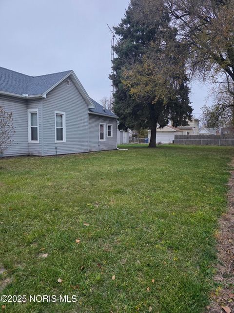 Tiny photo for 545 Milton Street, Toledo, OH 43605 (MLS # 10002358)