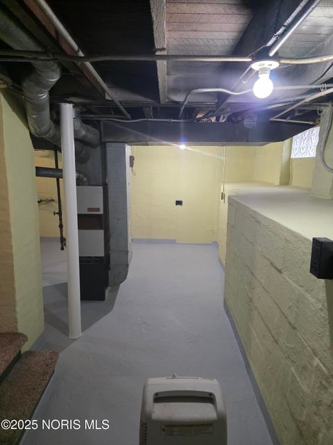 Tiny photo for 545 Milton Street, Toledo, OH 43605 (MLS # 10002358)