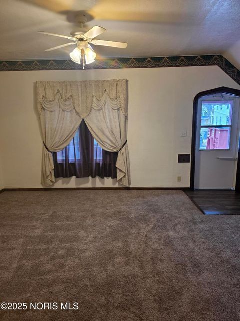 Tiny photo for 545 Milton Street, Toledo, OH 43605 (MLS # 10002358)