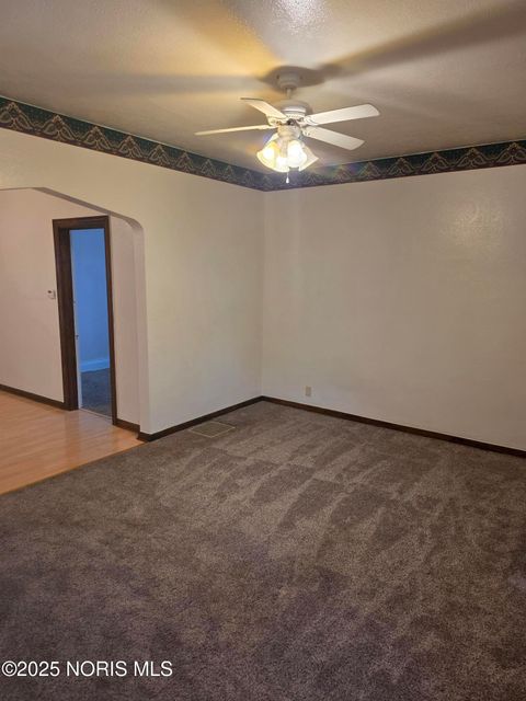 Tiny photo for 545 Milton Street, Toledo, OH 43605 (MLS # 10002358)