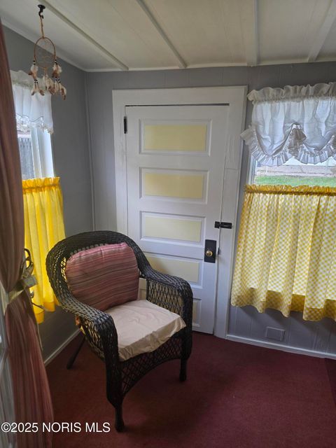 Tiny photo for 545 Milton Street, Toledo, OH 43605 (MLS # 10002358)