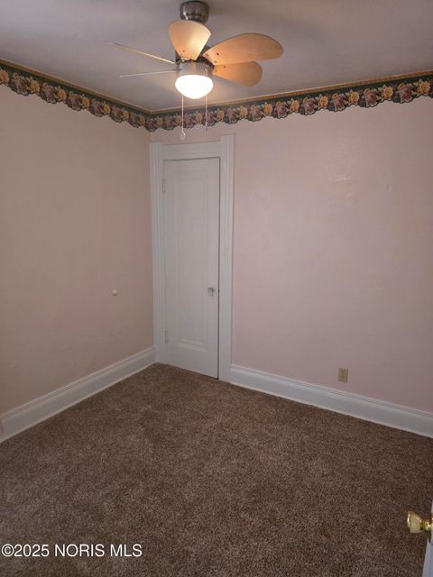 Tiny photo for 545 Milton Street, Toledo, OH 43605 (MLS # 10002358)