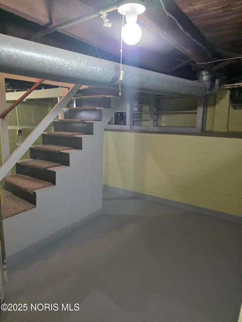 Tiny photo for 545 Milton Street, Toledo, OH 43605 (MLS # 10002358)